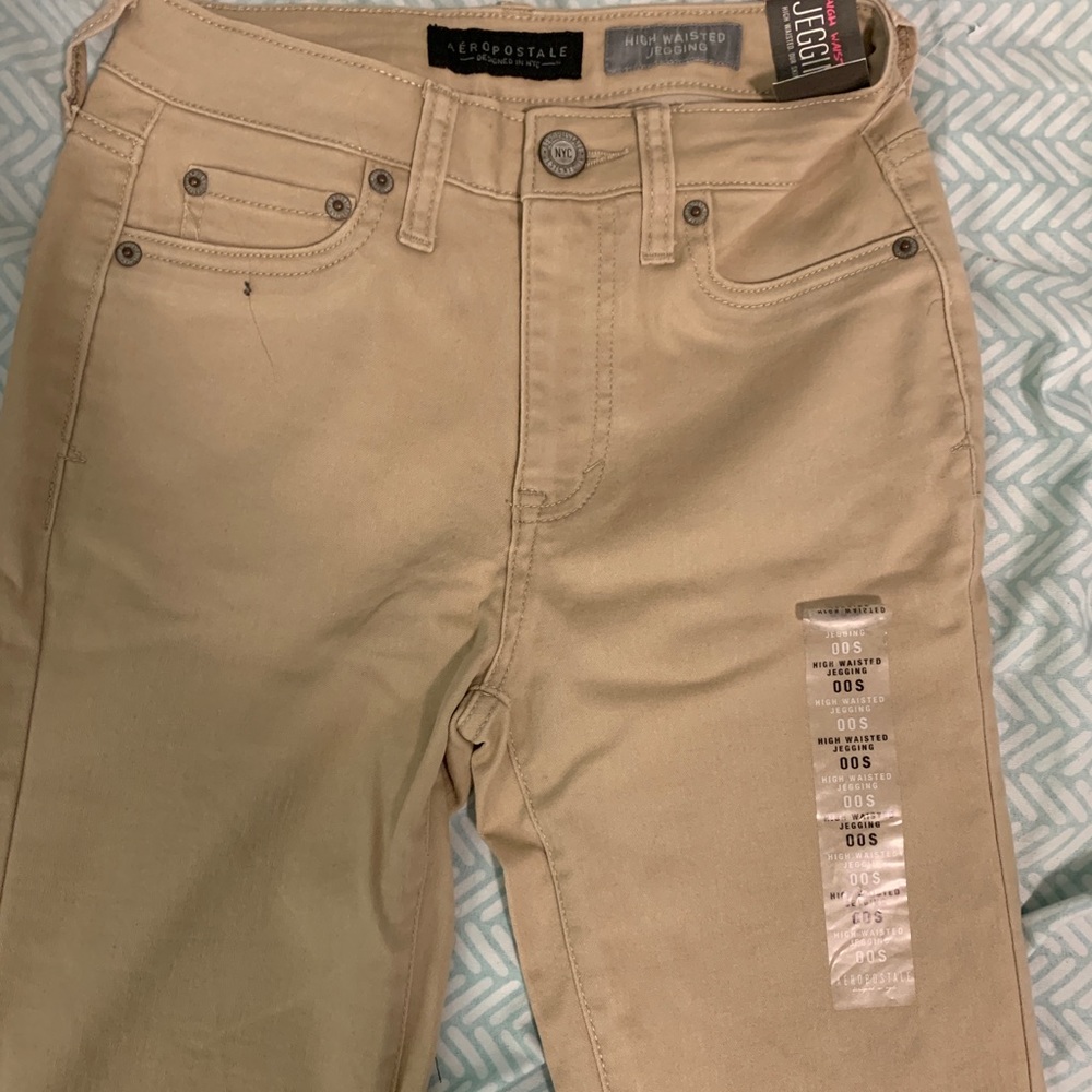 Skinny Jegging Capris